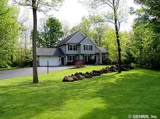 61 Kilarney Trl, Spencerport, NY 14559