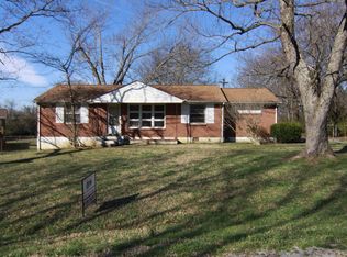 4 Hillsboro Rd, Clarksville, TN 37042