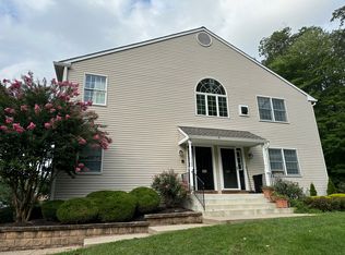 131 Chalkboard Ct, Moorestown, NJ 08057