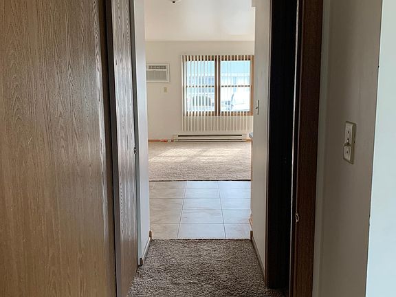 4th image of 809 Covey Ln APT 3