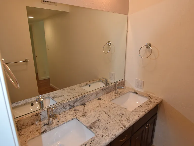 675 Sharon Park Dr #147 — Photo 10