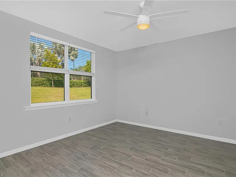 14559 Edgewater Cir — Photo 12