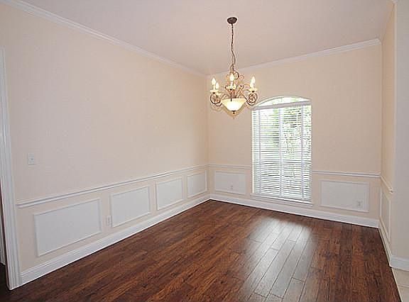 4th image of 7504 Gleneagles Way