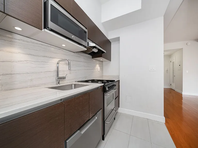 400 E 57th St #12O — Photo 8