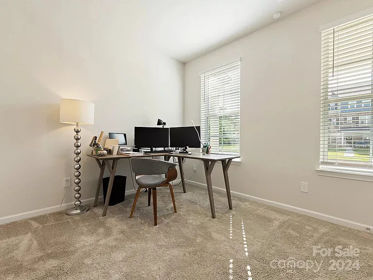 10118 Hemingway Pl — Photo 15