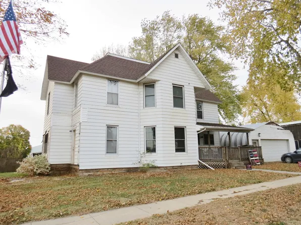 407 Kinzie Ave, Lost Nation, IA 52254