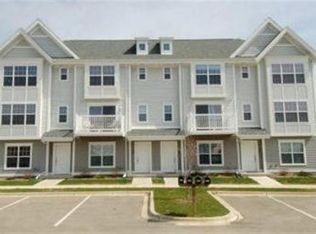 7111 Discovery Ln, Madison, WI 53719