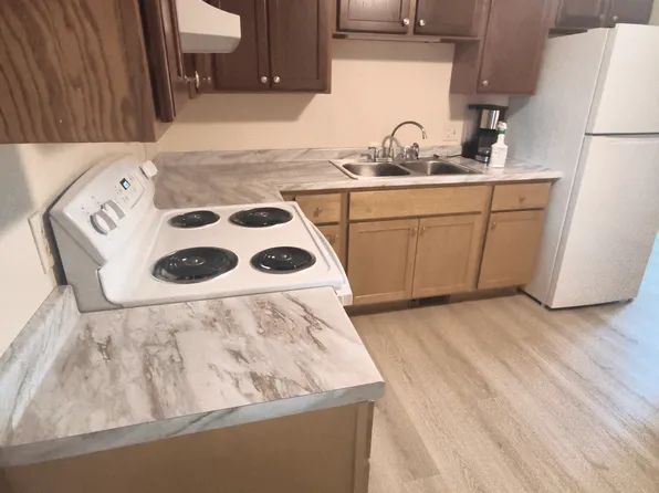 20 Eastview Ct #5, Biddeford, ME 04005