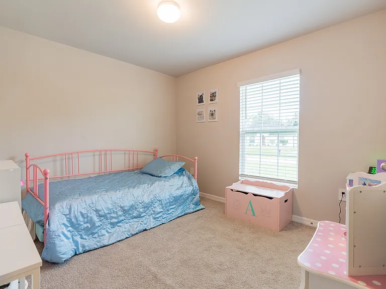 22420 Sacramento Ave — Photo 16