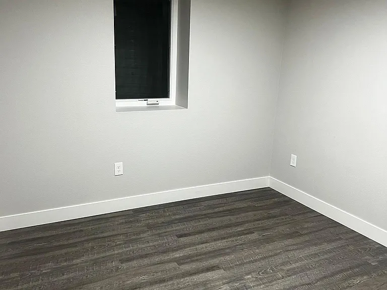 6381 Brooks Dr — Photo 3