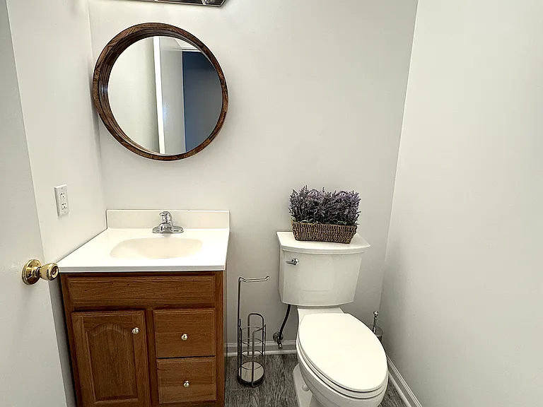 9856 Derby Ln #2 — Photo 25