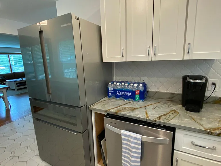 1801 University Ave — Photo 16