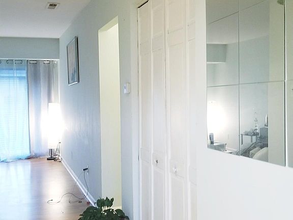5th image of 6276 Rose Hill Ct APT F
