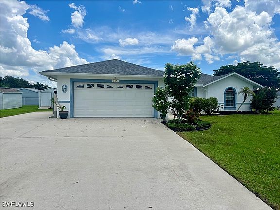 3rd image of 403 Candlewick Cir E