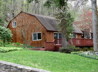 18 Woods Rd, New Fairfield, CT 06812