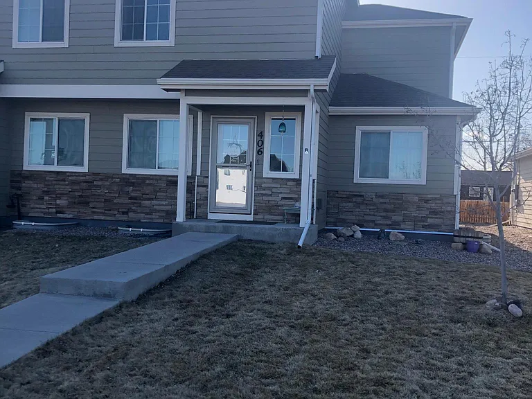 406 Cribbon Ave — Photo 1