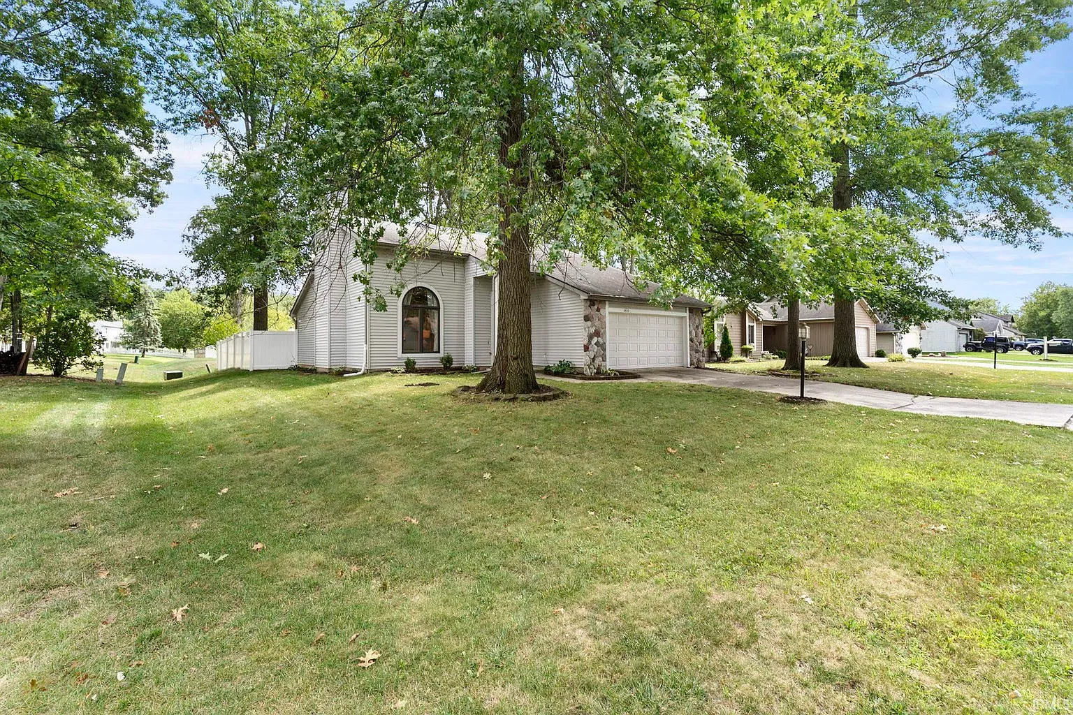 6430 Verandah Ln photo 1