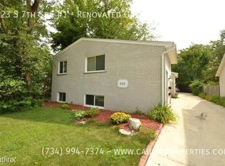 923 S 7th St APT 1, Ann Arbor, MI 48103