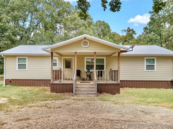 3227 E 2121st Rd, Hugo, OK 74743