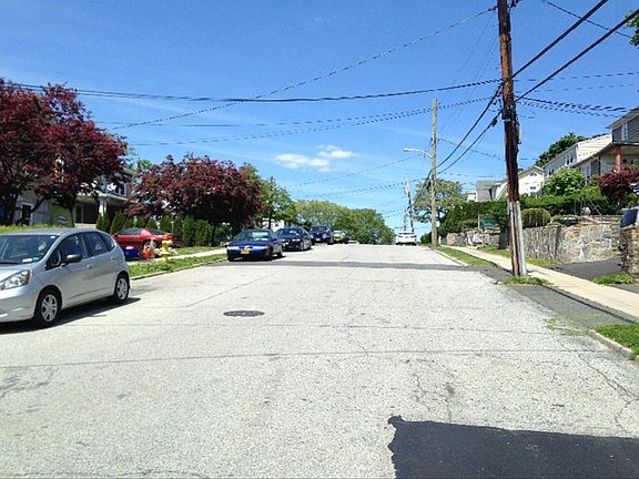 4th image of 146 Lincoln Ave
