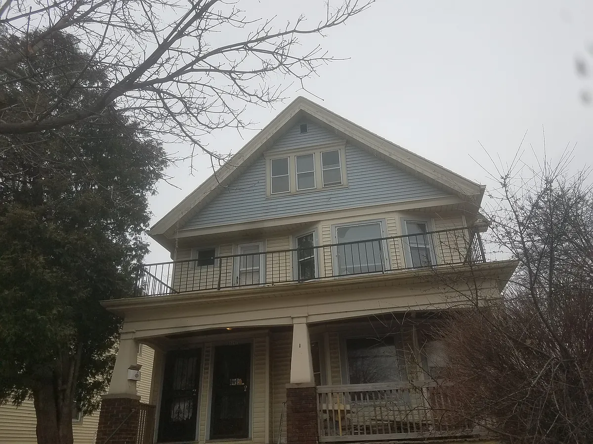 Building Photo - 3395 N 21st St #3395