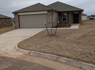 1410 Claire Ct, Shawnee, OK 74804