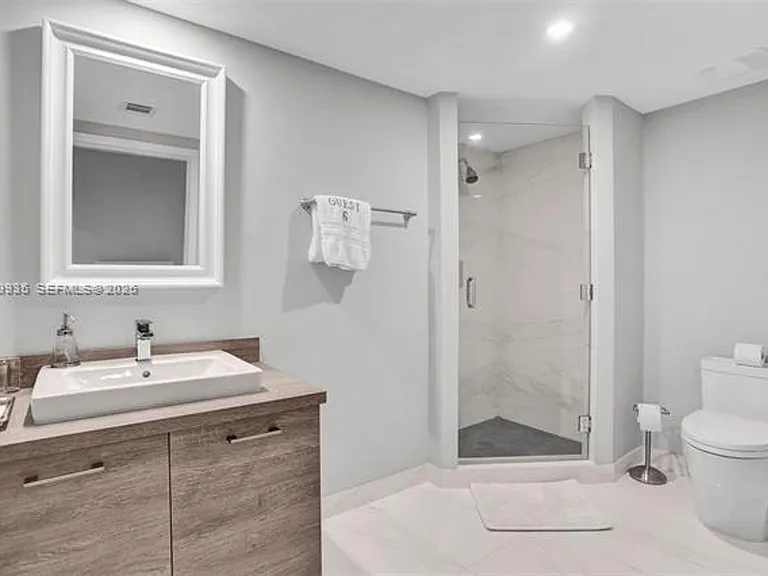 400 Sunny Isles Blvd #2021 — Photo 18