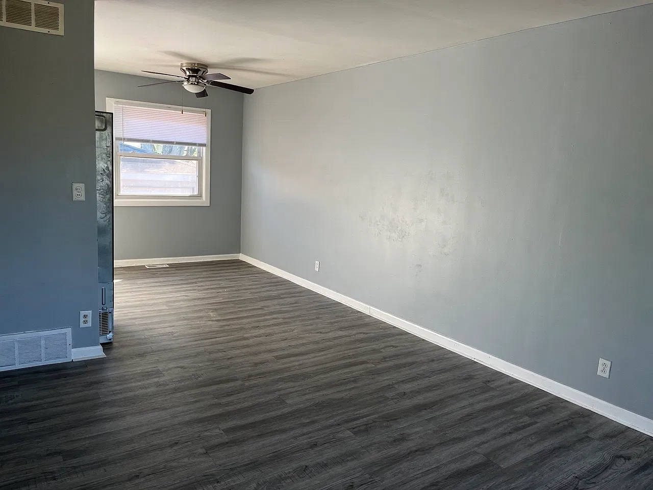 4 bed, $2,700 — Photo 2