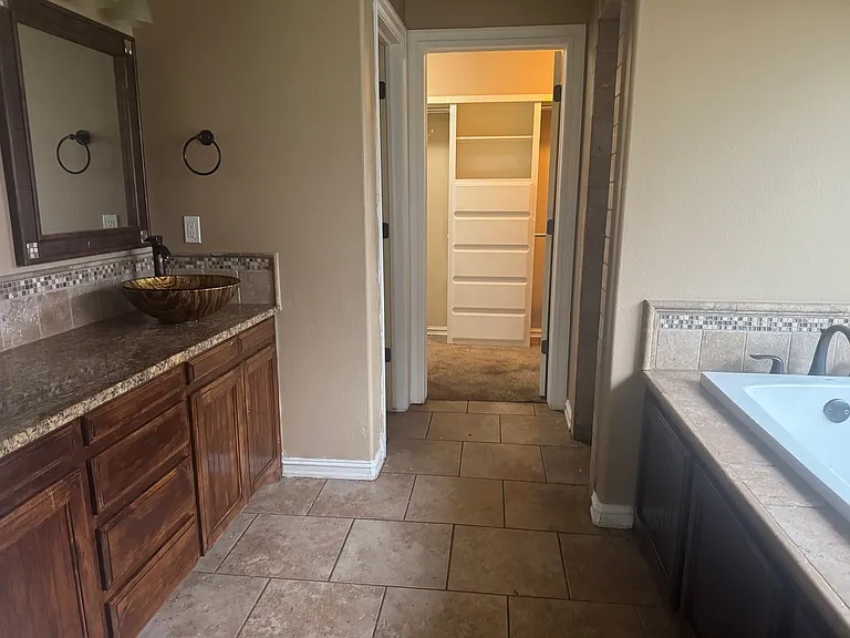 630 Kingston Pl — Photo 6