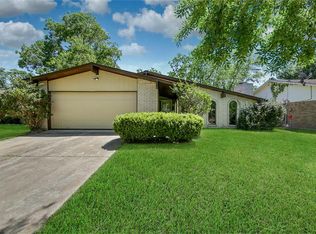 2803 Hummingbird Ln, Humble, TX 77396