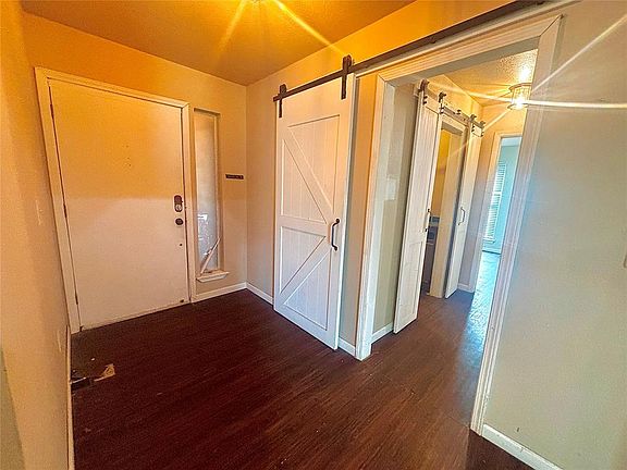 3rd image of 8113 NW 113th St