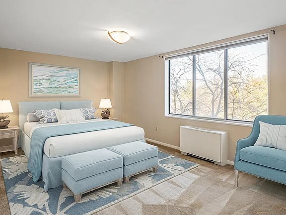 Large bedroom overlooking the green spaces between GW Parkway and the Potomac