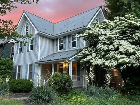 1118 Memorial Ave, Williamsport, PA 17701