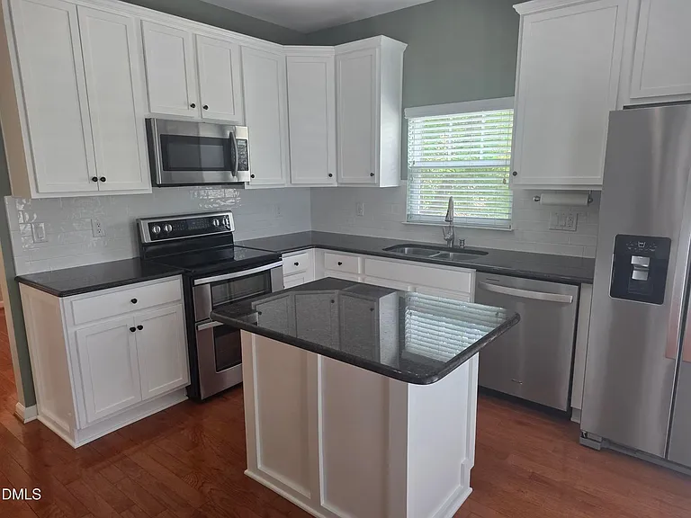 124 Braeside Ct — Photo 16