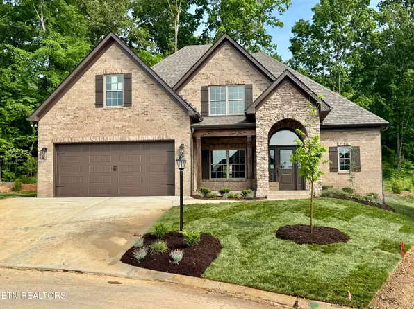 12051 Avery Woods Ln, Knoxville, TN 37921