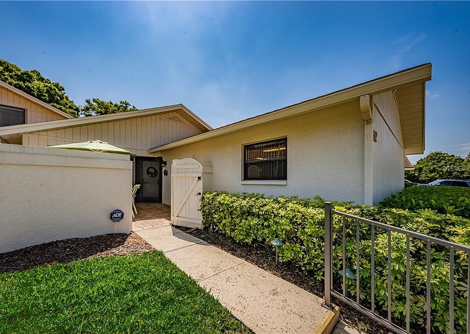 1st image of 480 Lakeview Dr APT 52