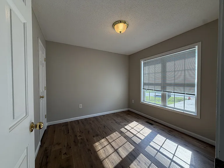 375 Brookfield Dr — Photo 11