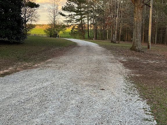 2nd image of 1160 Happy Hollow Rd