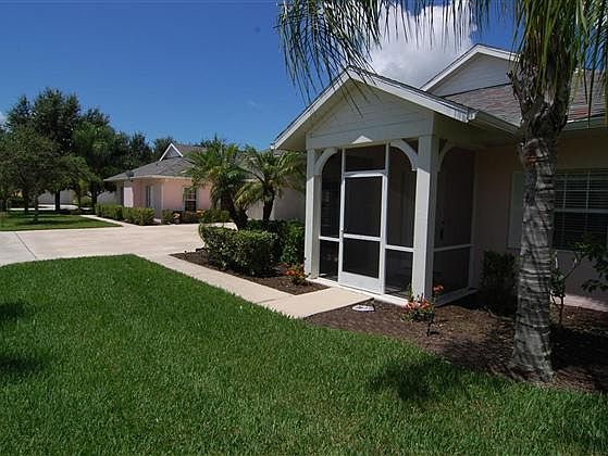2nd image of 25520 Heritage Lake Blvd