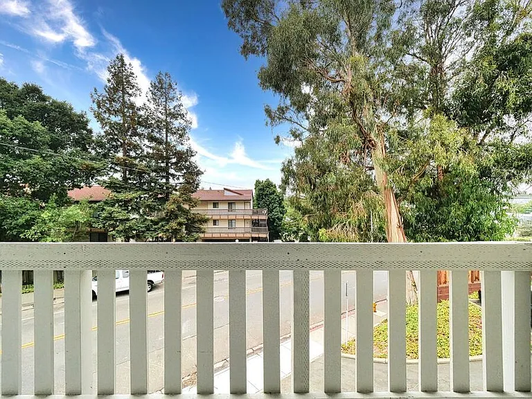 920 Fletcher Ln #105 — Photo 22