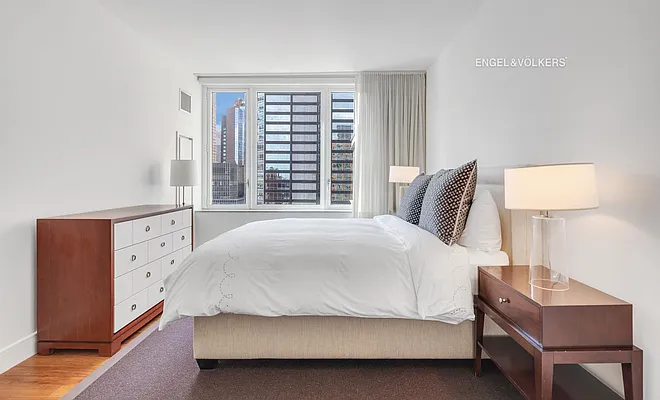 Sold by Engel & Völkers New York City | media 10
