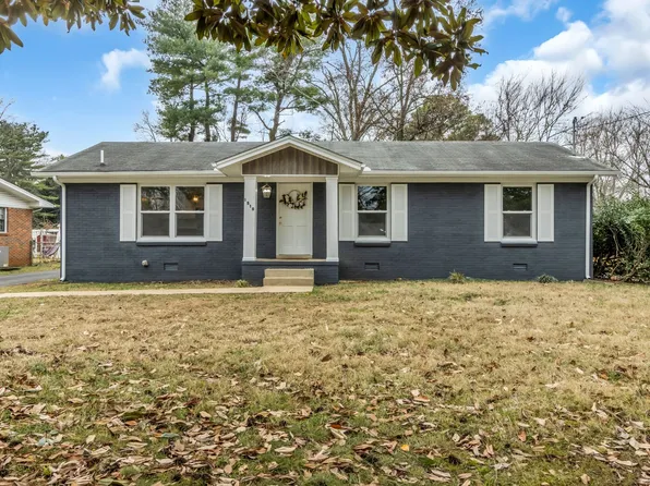 1510 Foxdale Dr, Murfreesboro, TN 37130