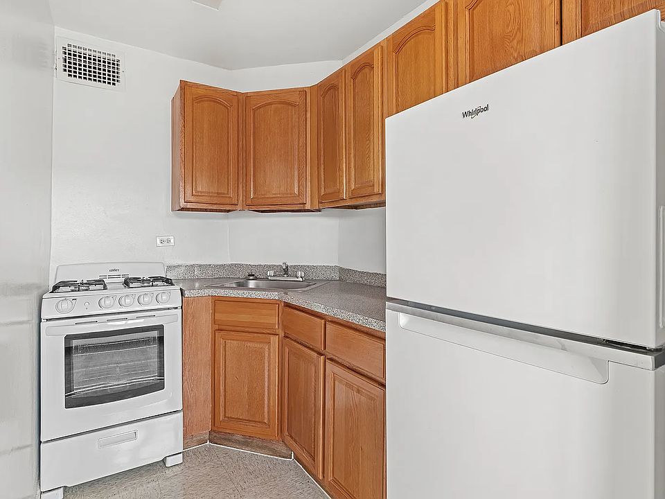 2nd image of 43-70 Kissena Blvd #21M