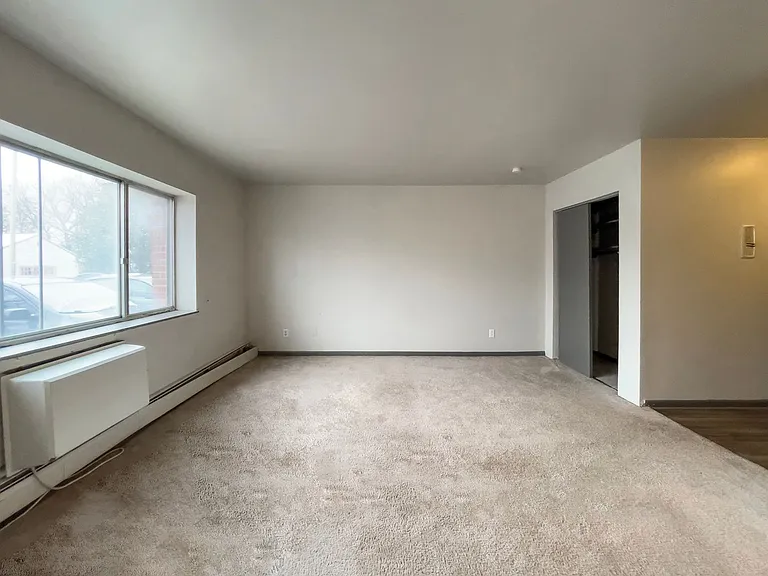 District on Oakwood - Northside Apartments — Photo 16