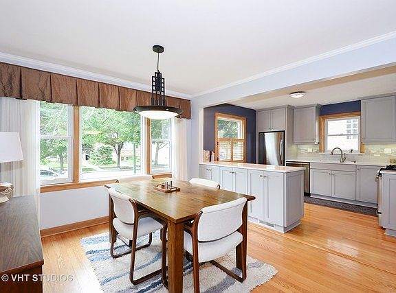 4th image of 6066 N Menard Ave