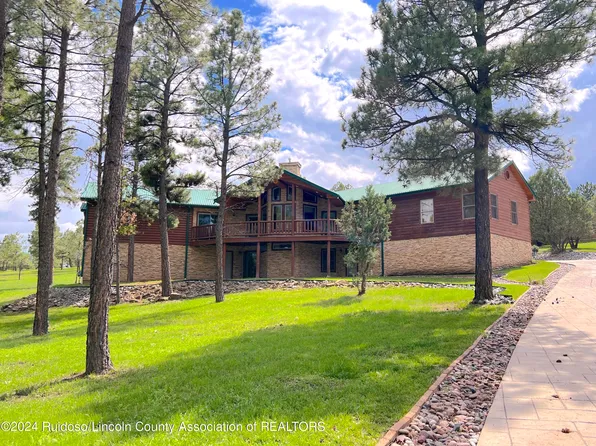 107 Charles McClellan Dr, Ruidoso, NM 88345