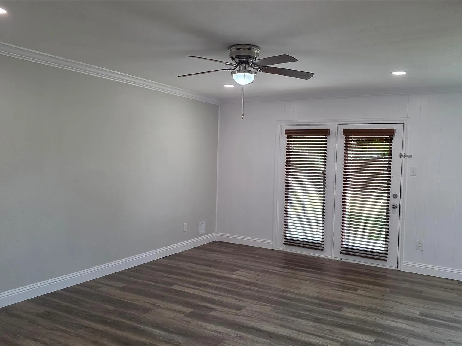 3 bed, 1148 sqft, $1,900 — Photo 3