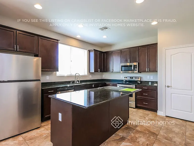 1806 W Paisley Dr — Photo 3