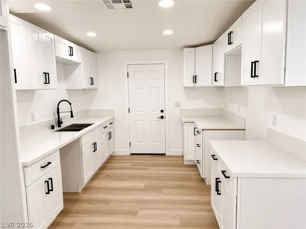 2741 San Domingo Ln, Las Vegas, NV 89115