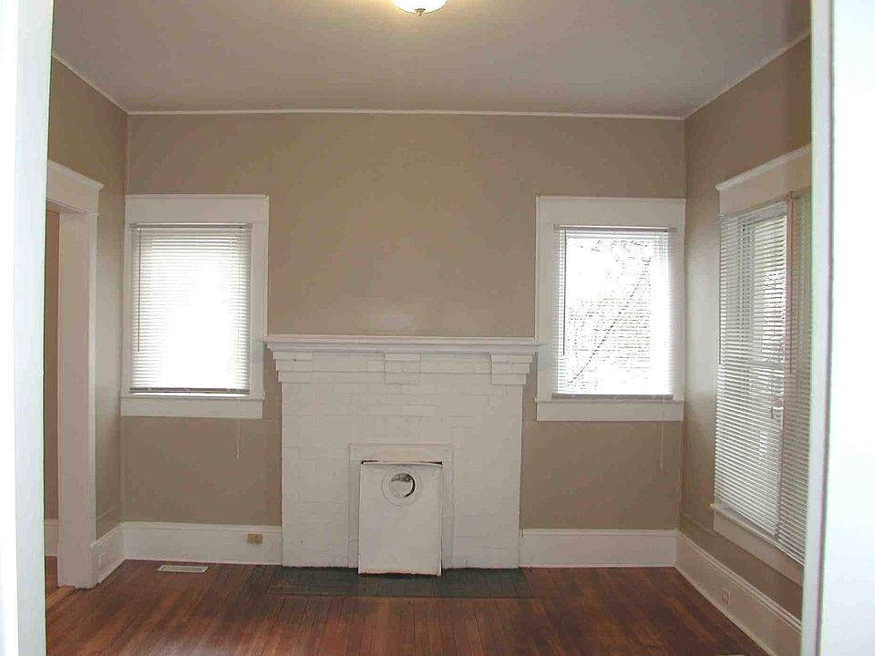 2nd image of 1304 McCormick St
